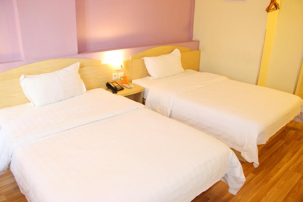 7Days Premium Chongqing Hongqihegou Hotel Exterior foto