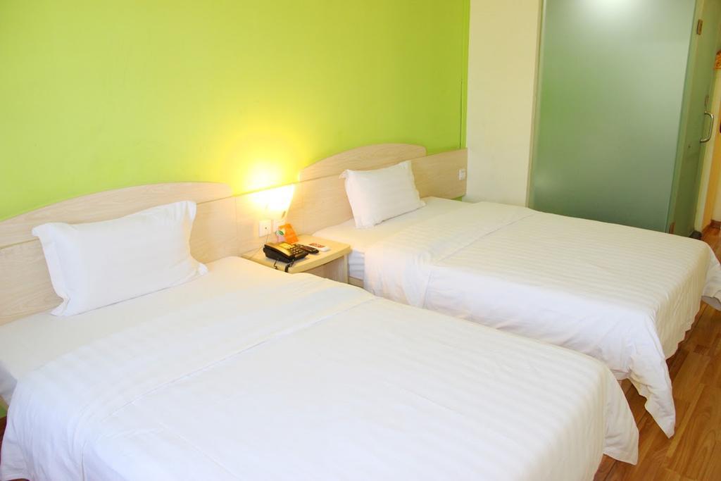 7Days Premium Chongqing Hongqihegou Hotel Exterior foto