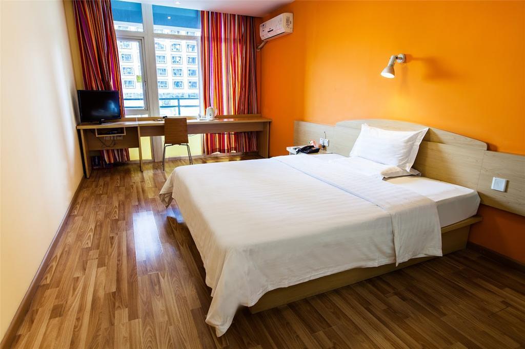 7Days Premium Chongqing Hongqihegou Hotel Exterior foto